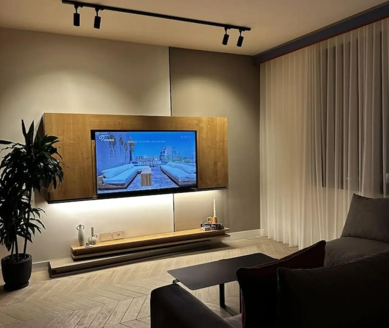 Sol, 1Br Gemmayze Beirut
